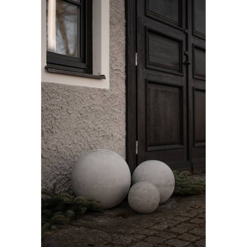 Sm. GARDEN Concrete Ball