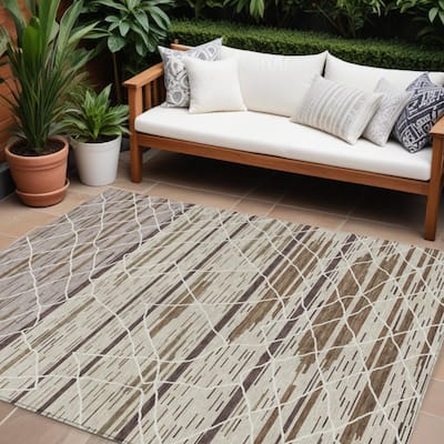 HomeRoots Striped Modern Rectangle Outdoor Rug