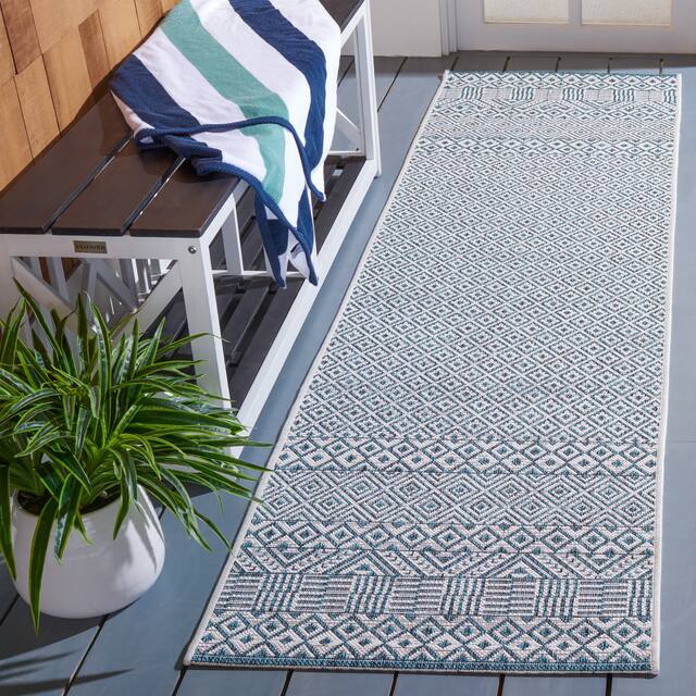 SAFAVIEH Courtyard Terezija Indoor/ Outdoor Waterproof Patio Backyard Rug