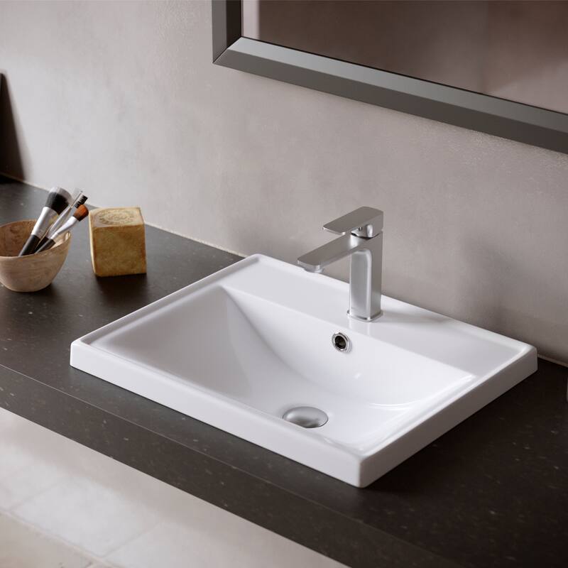 Karran Venda KBF510 Single-Handle Single Hole Basin Bathroom Faucet with Matching Pop-up Drain