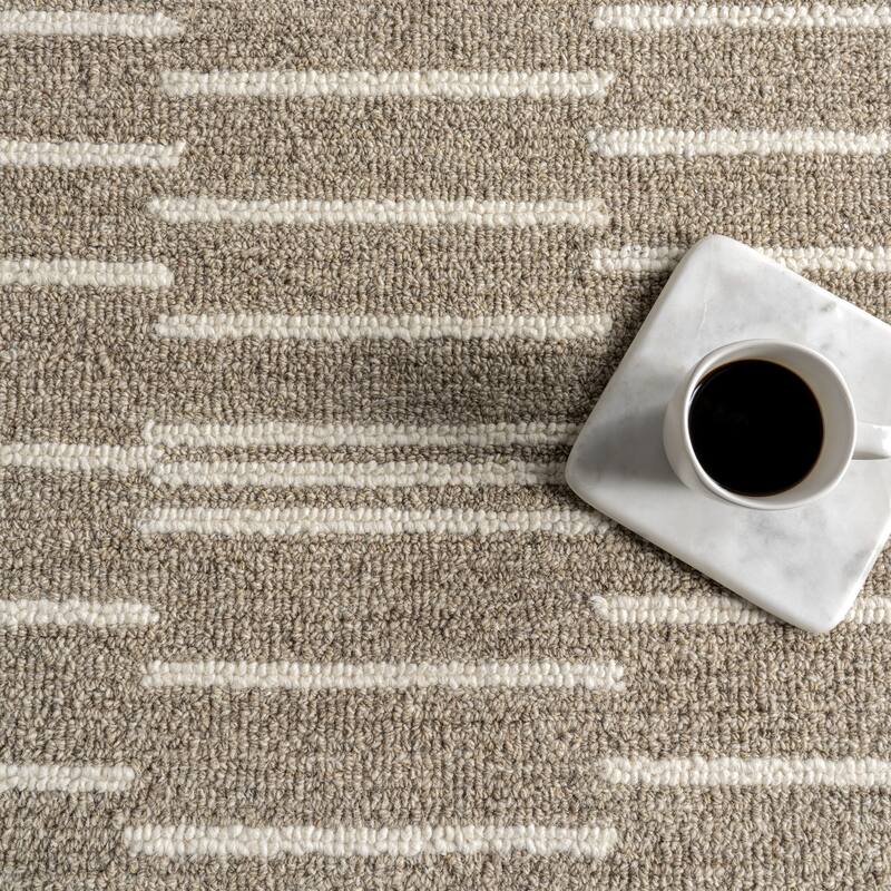 Nuloom Tanaia Contemporary Striped Area Rug