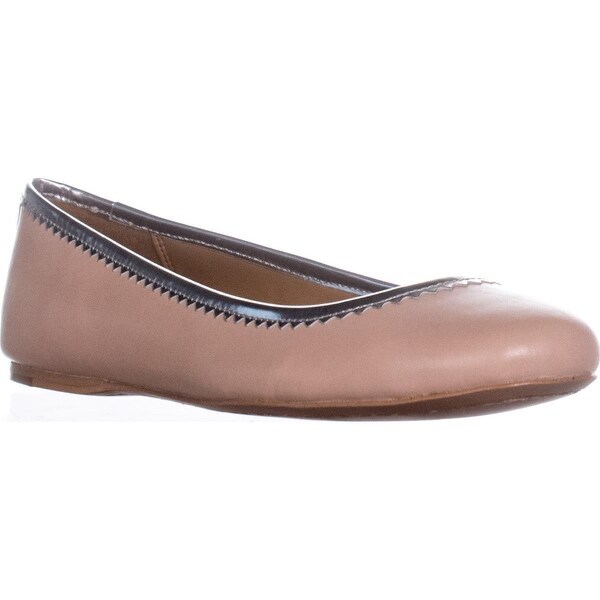 halle ballet flat