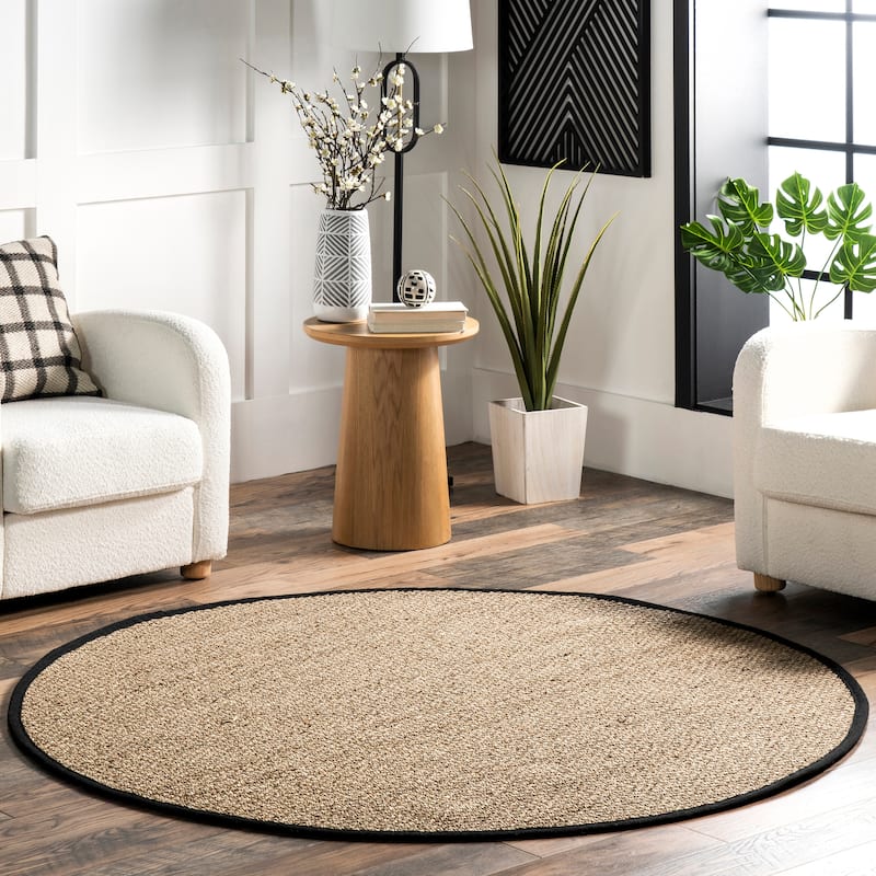 Nuloom Kiana Casual Seagrass Bordered Area Rug - 6' Round - Black