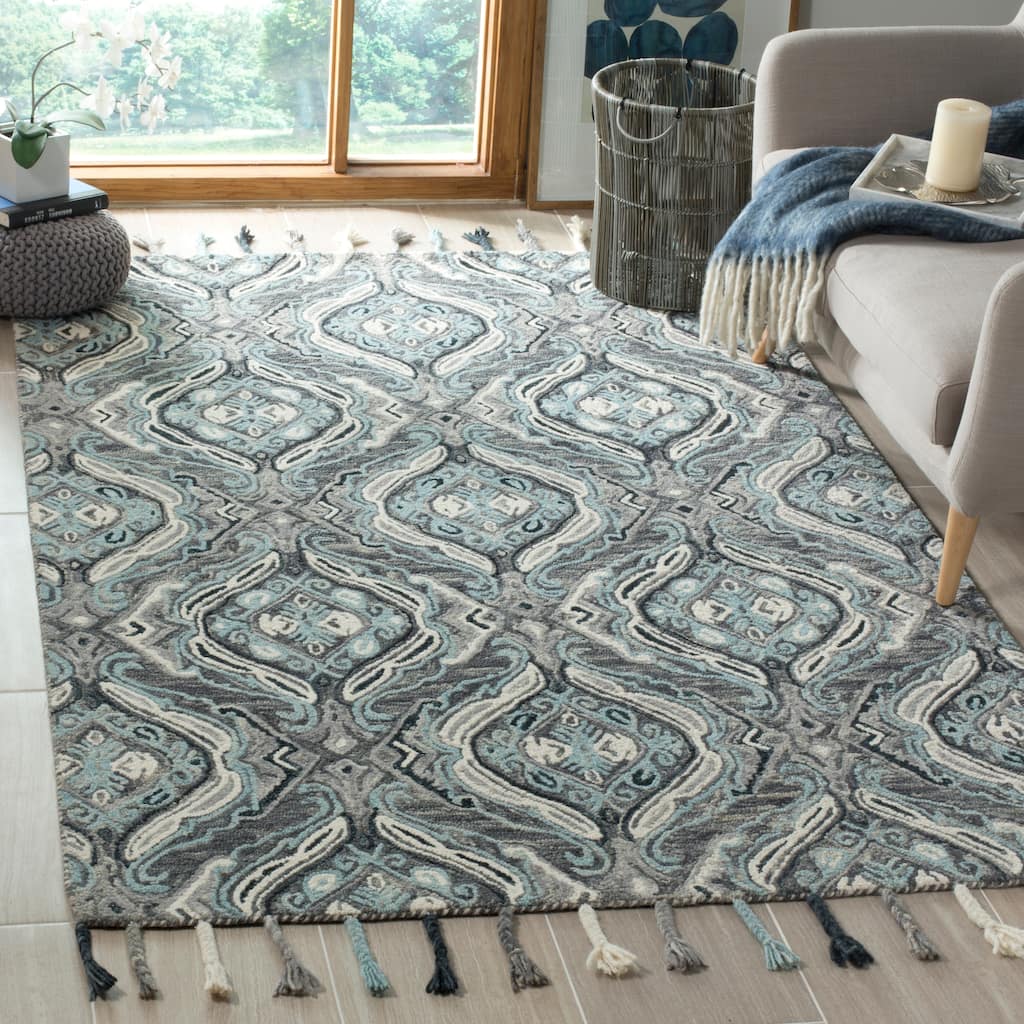 SAFAVIEH Handmade Suzani Lefkothea Boho Tribal Wool Rug - Grey/Light Blue - 5' x 8'