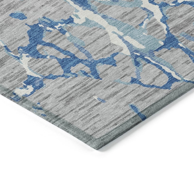 Machine Washable Indoor/ Outdoor Abstract Camo Chantille Rug