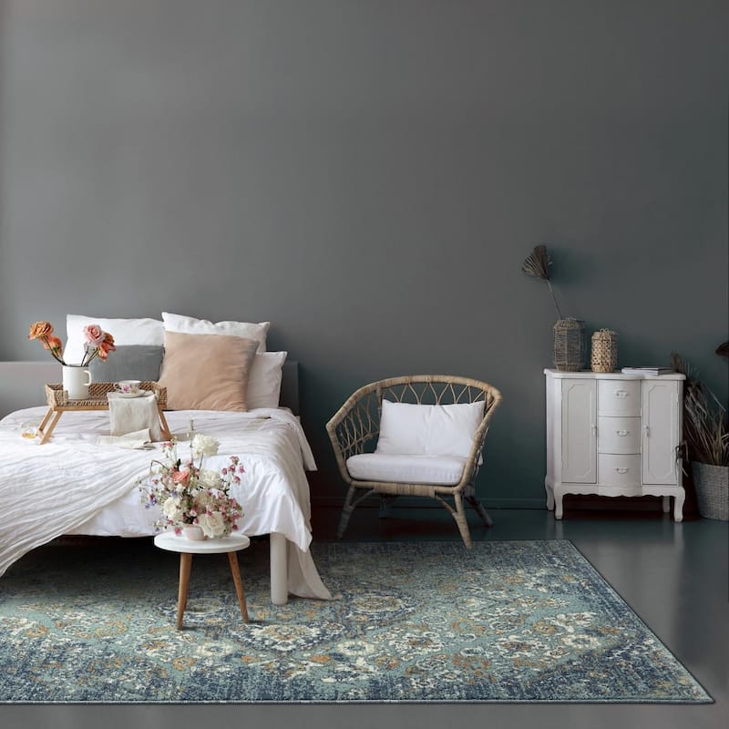 Luxe Weavers Distressed Oriental Area Rug