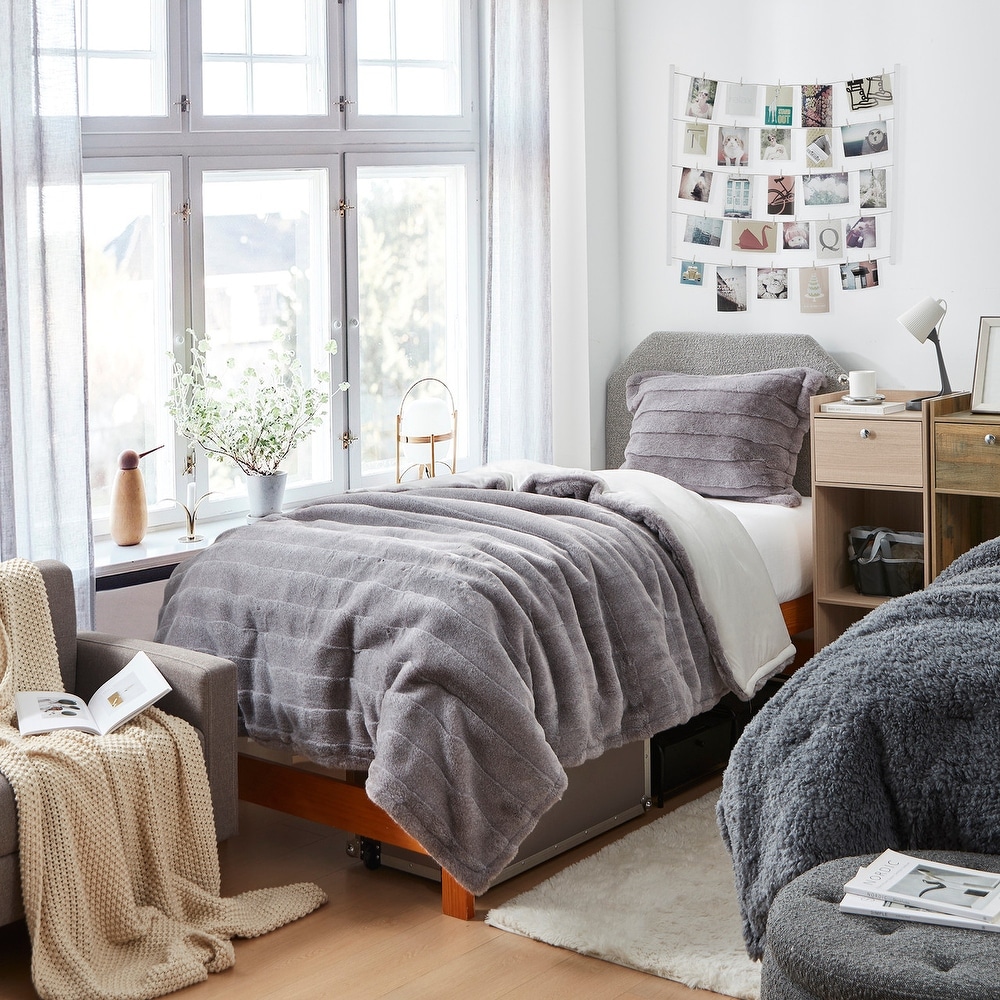 Bed bath 2025 beyond ugg comforter