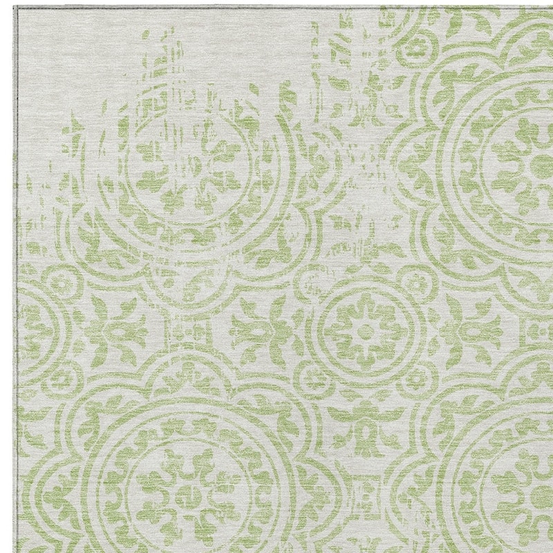 HomeRoots Medallion Transitional Rectangle Outdoor Rug