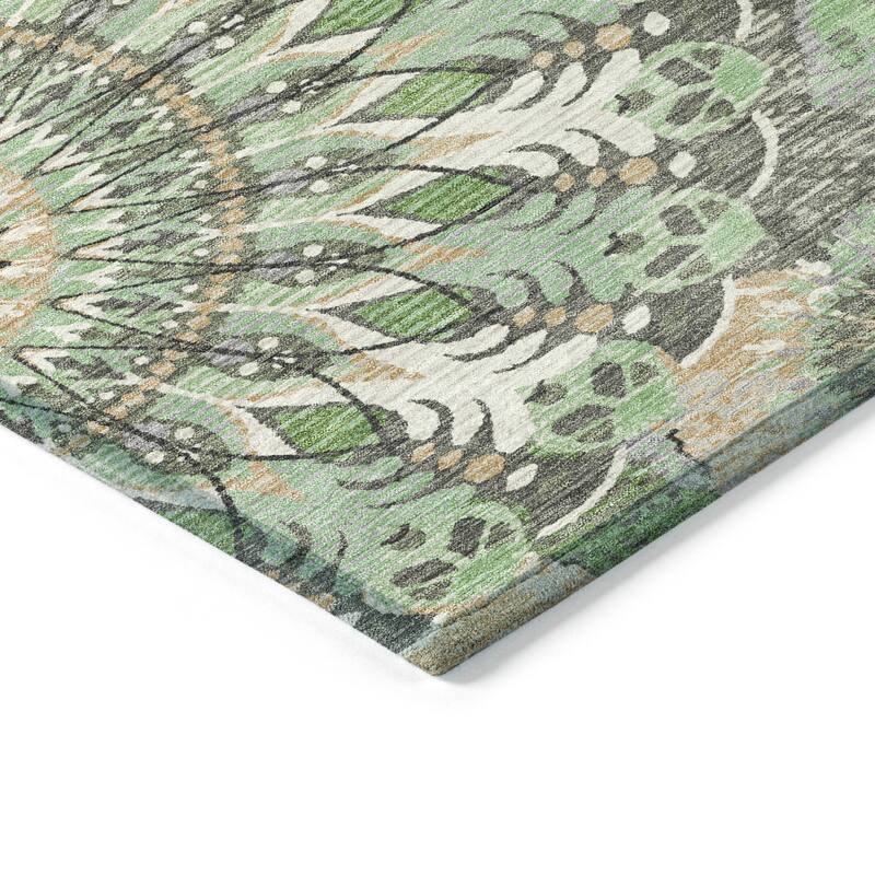 Machine Washable Indoor/ Outdoor Traditional Pinwheel Chantille Rug
