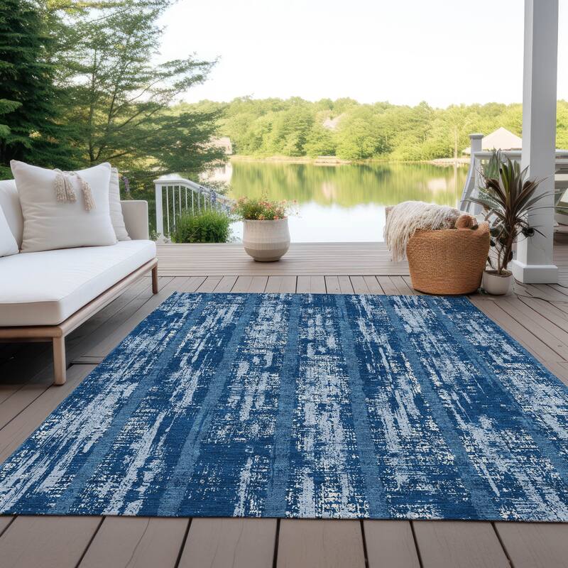 Machine Washable Indoor/ Outdoor Chantille Stripe Ombre Rug - Blue - 5' x 7'6"