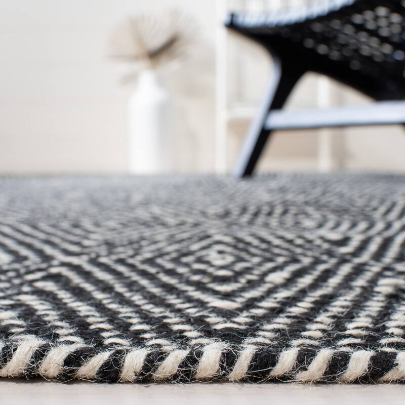 SAFAVIEH Flatweave Kilim Ceren Wool Rug