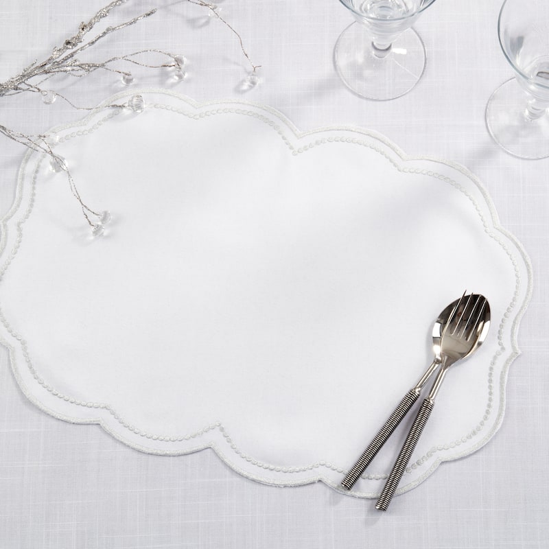 Embroidered Polka Dot Placemat w/ Scallop Edge (Set of 4)