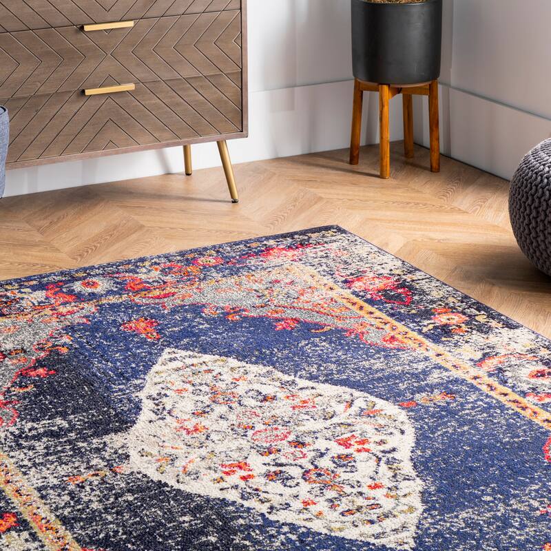 Nuloom Vintage Medallion Veronica Area Rug
