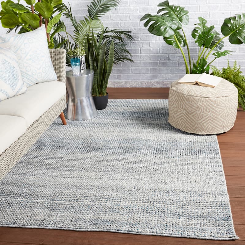 Albany Indoor/ Outdoor Solid Area Rug