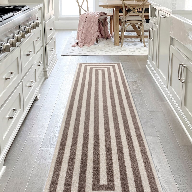 JONATHAN Y Olivier Modern Classic Mitre Stripe Brown/Ivory Rug