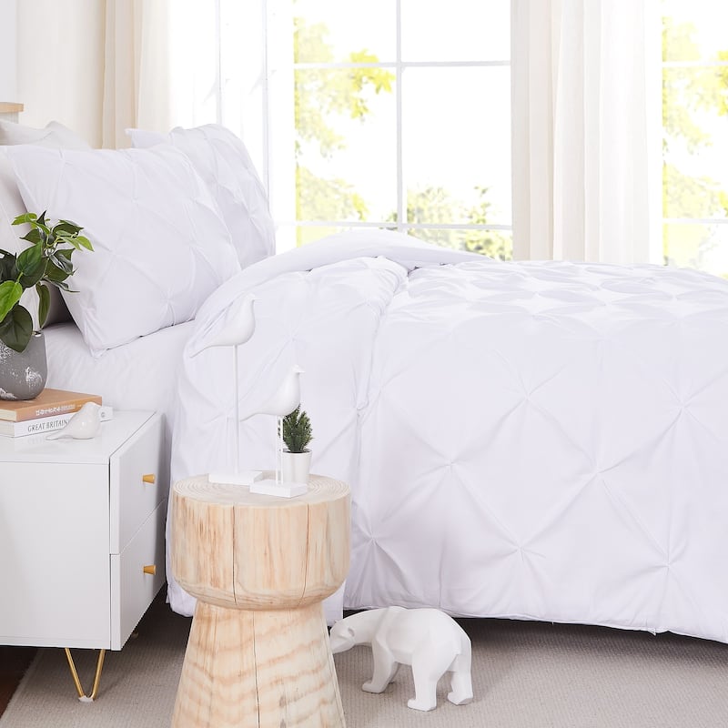 Pintuck 3 piece Duvet Cover Set