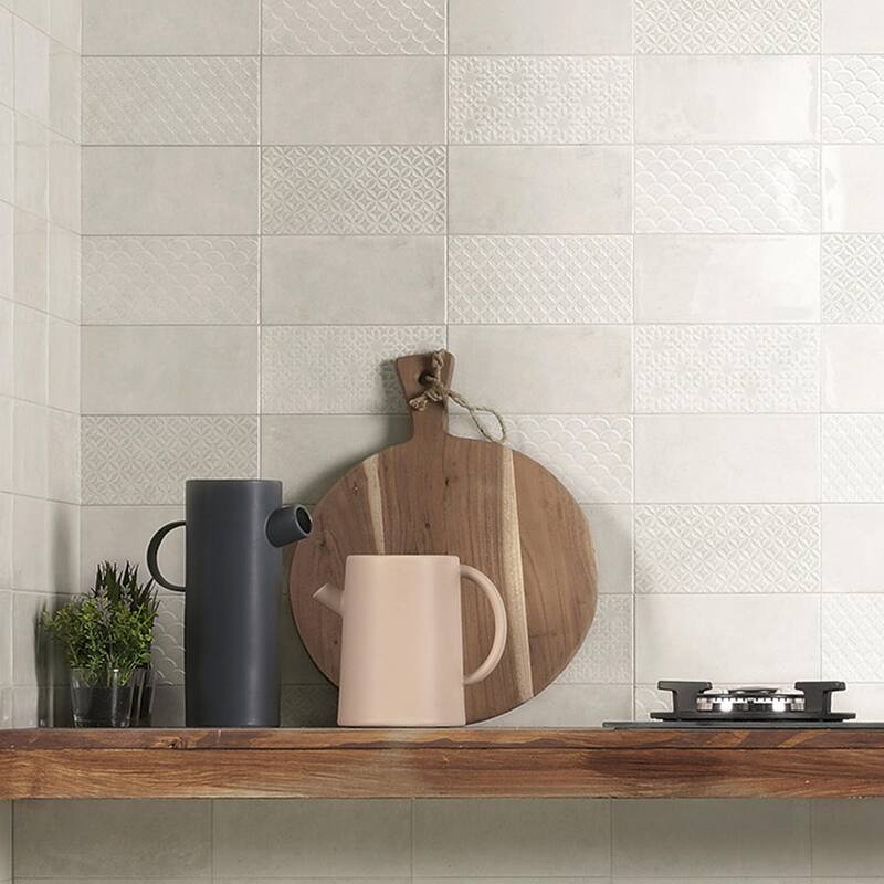 Merola Tile Camden Decor Antique Bianco 4" x 8" Ceramic Wall Tile