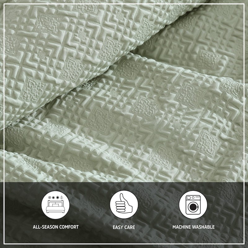 Wrangler Sedona Geometric Green Reversible Comforter Bonus Set