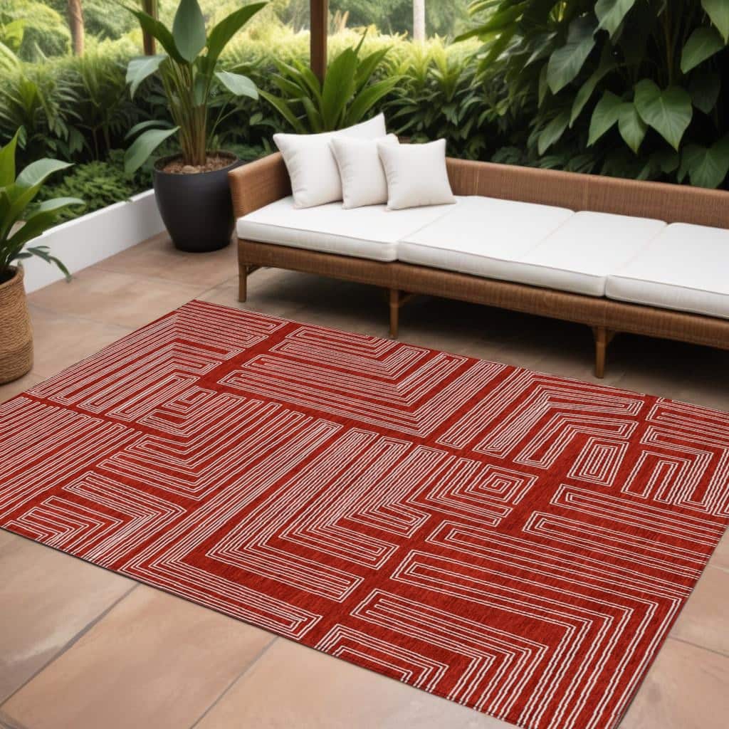 HomeRoots Geometric Transitional Rectangle Outdoor Rug