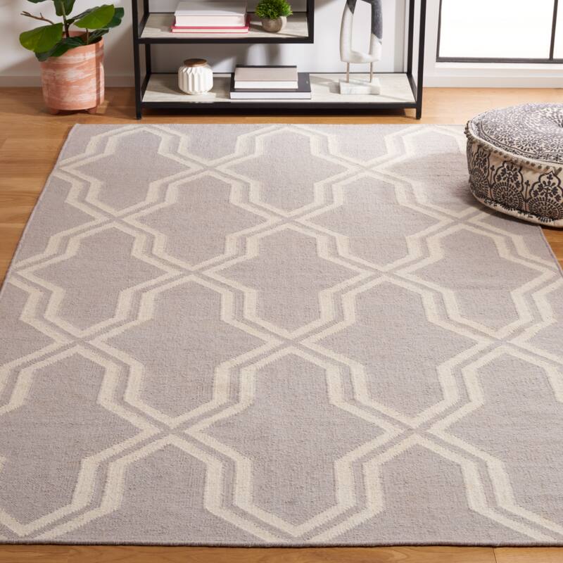 SAFAVIEH Hand-woven Moroccan Marissa Reversible Dhurrie Purple Wool Rug - 5' x 8' - Grey/Ivory