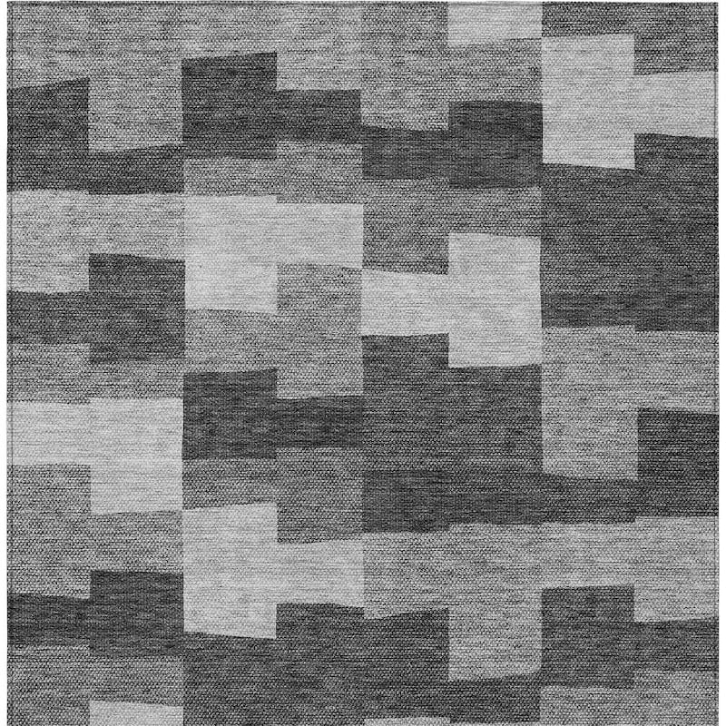 HomeRoots Geometric Transitional Rectangle Outdoor Rug