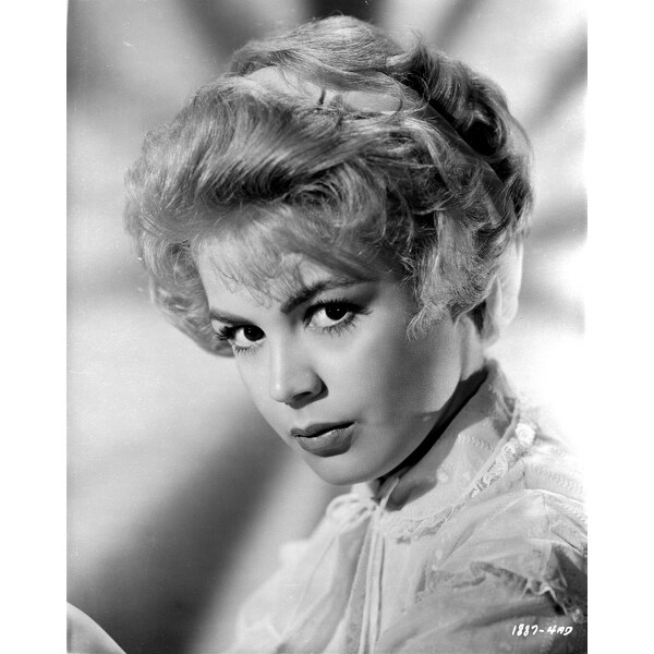 sandra dee red shoes