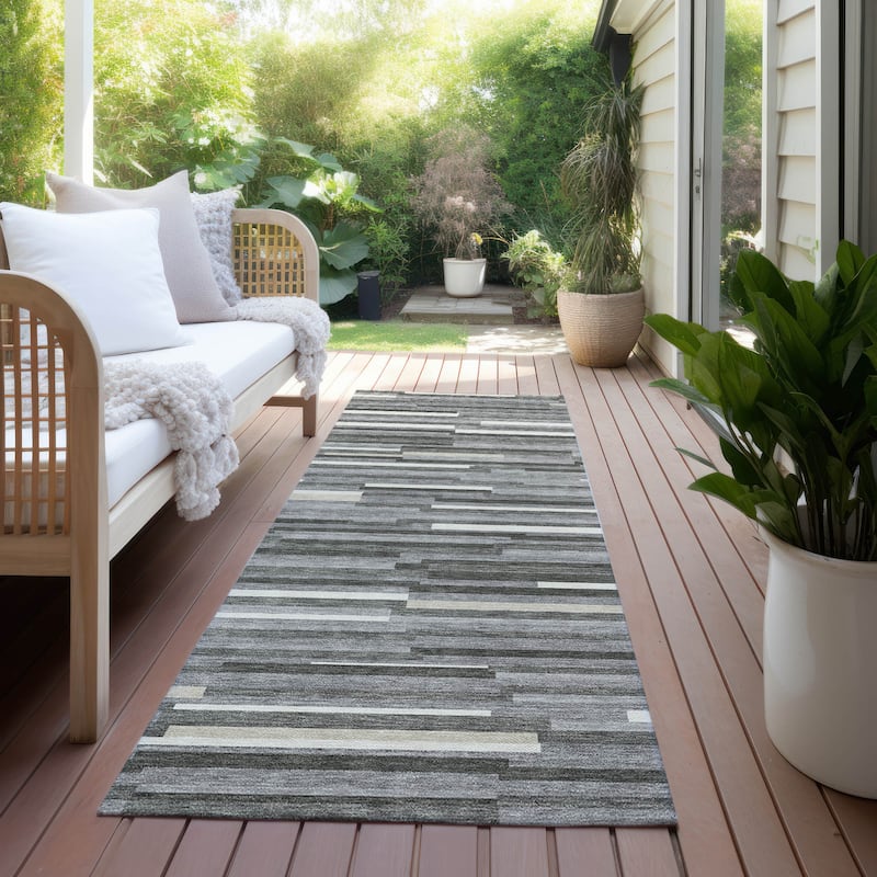 Machine Washable Indoor/ Outdoor Chantille Modern Stripes Rug - Gray - 2'3" x 7'6"