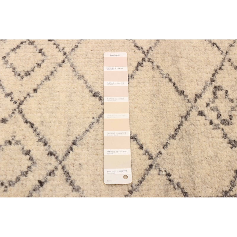 ECARPETGALLERY Hand-knotted Tangier Ivory Wool Rug - 5'6 x 7'11