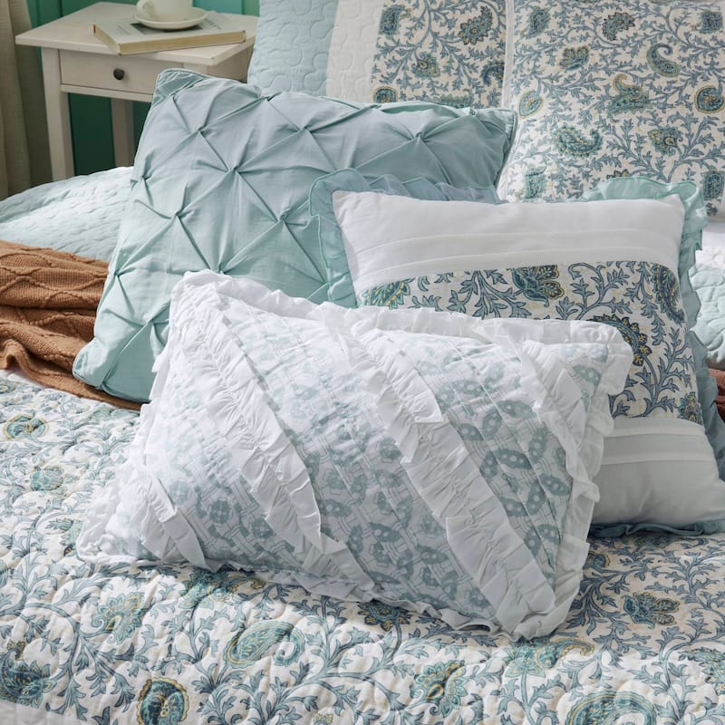 Madison Park Vanessa 6 Piece Cotton Percale Quilt Set with Throw Pillows