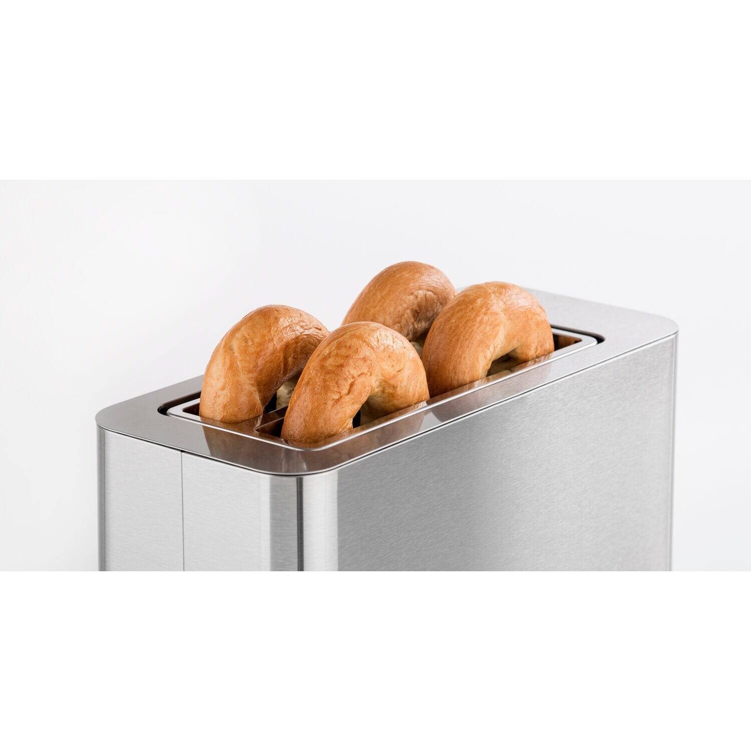 https://ak1.ostkcdn.com/images/products/is/images/direct/0d598a15a5c4031099c53414c6fba7737122a51e/Four-Slice-Wide-Slot-Toaster%2C-Stainless-Steel.jpg