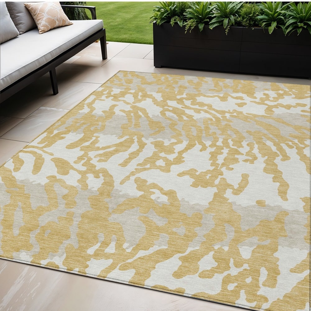 HomeRoots Animal Print Transitional Rectangle Outdoor Rug