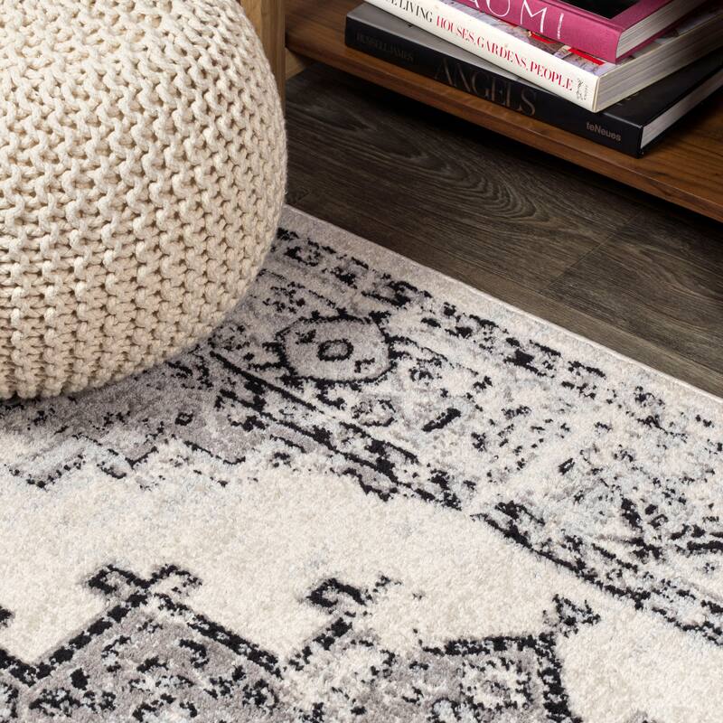 JONATHAN Y Boho Cottage Medallion Area Rug