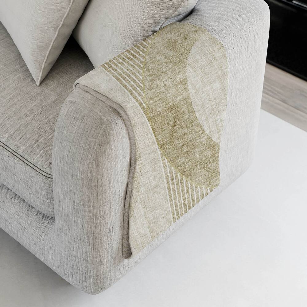 Premium Machine Washable Casual Geo Sherpa Throw Blanket