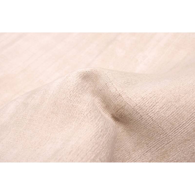 ECARPETGALLERY Hand Loomed Loreto Ivory Viscose Rug - 5'1 x 7'5