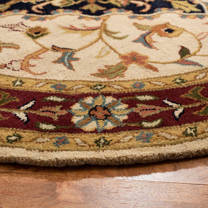 SAFAVIEH Handmade Heritage Kassandra Traditional Oriental Wool Rug