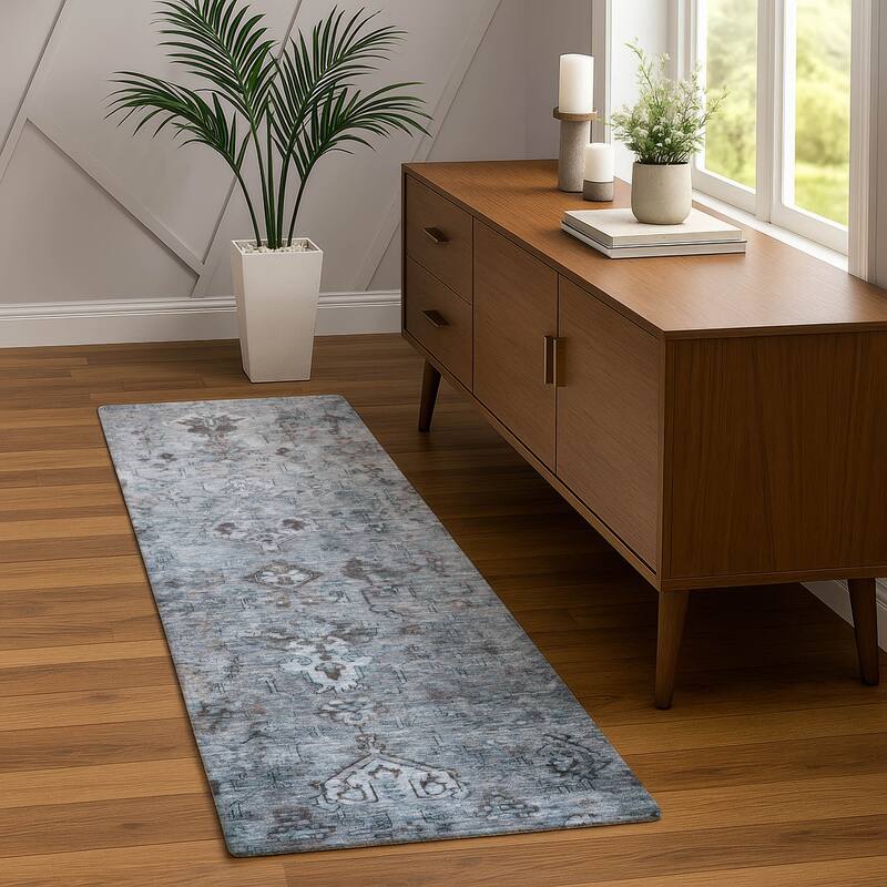 Machine Washable Indoor/ Outdoor Traditional Serenity Chantille Rug