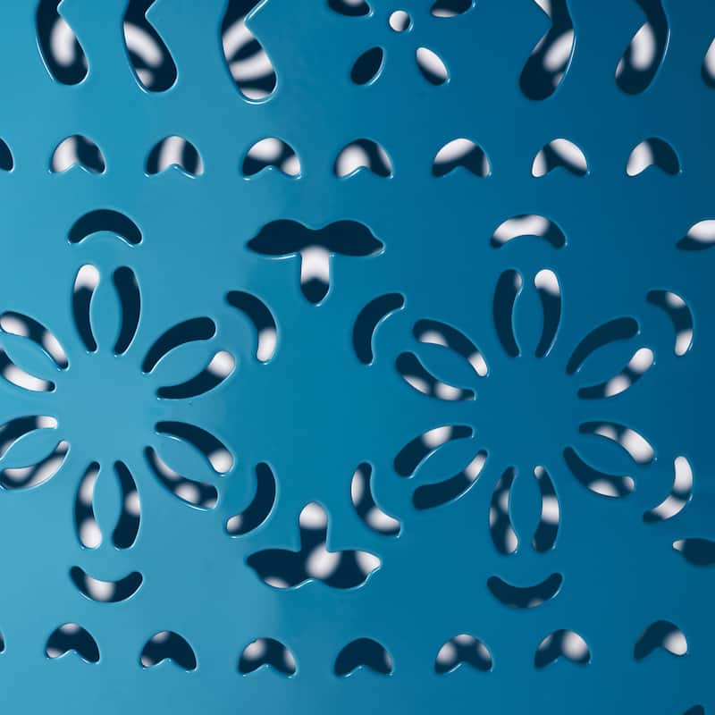 Christopher Knight Home Ruby Indoor/Outdoor 12-Inch Lace Cut Iron Side Table