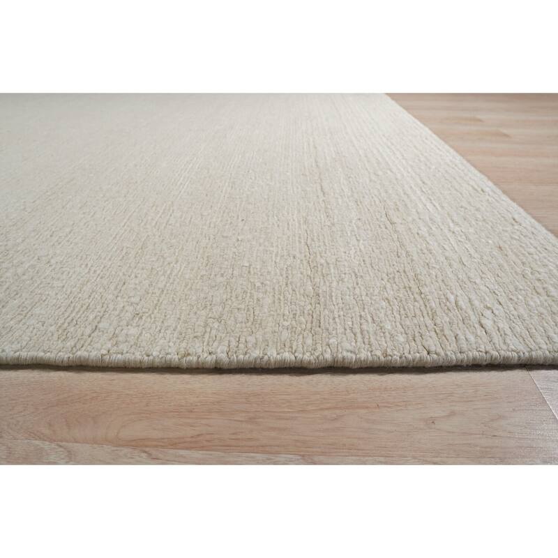 Hand-Knotted Wool Plush Flatweave Loom Rug, 6' x 9', Ivory Area Rug, Luxurious Handcrafted Style for Bedrooms - L