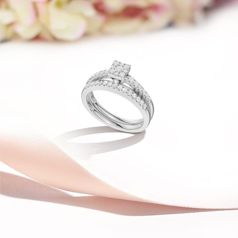 1/2ct TDW Diamond Cluster Bridal Set in 10K White Gold for Women