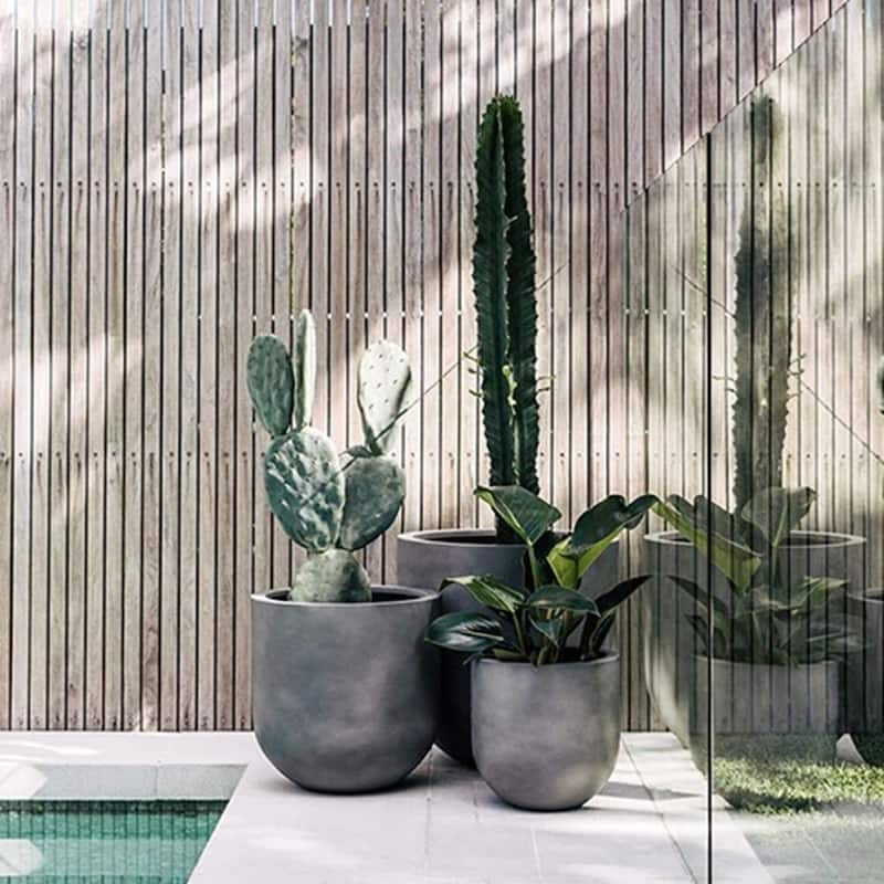 DreamPatio Santa Rosa Fiberstone Planter for Indoor/Outdoor