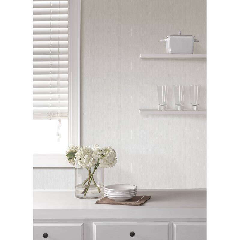 Advantage Sunshower Cream Stria Wallpaper