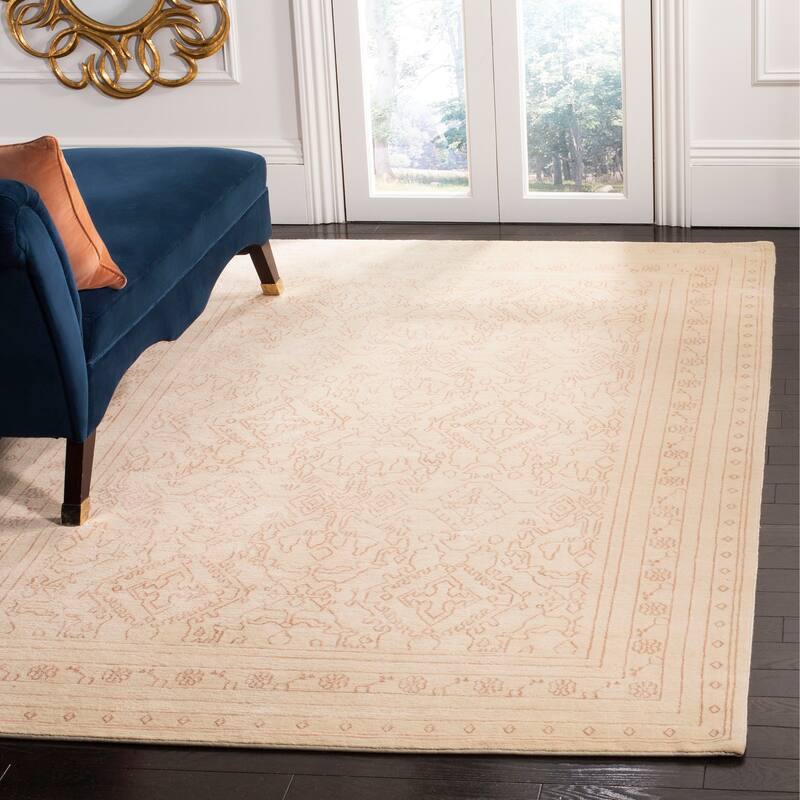 SAFAVIEH Hand-knotted Nepalese Kiraz Wool Rug - 6' x 9' - Pink/Cream