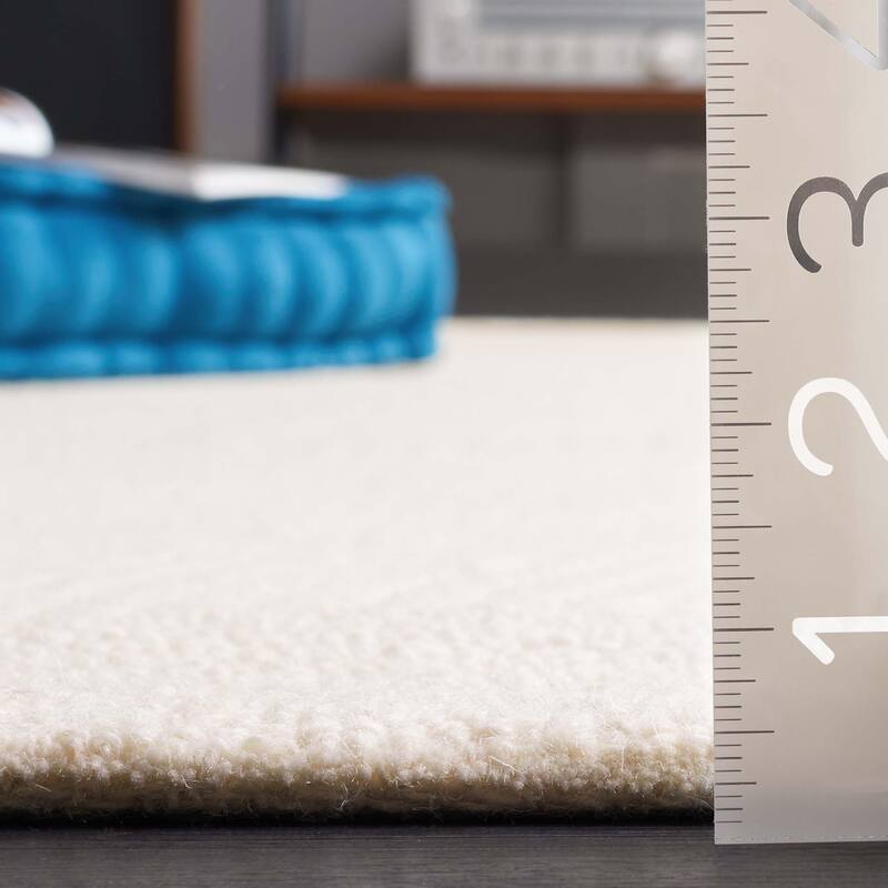SAFAVIEH Handmade Textural Yesenia Contemporary Wool Rug
