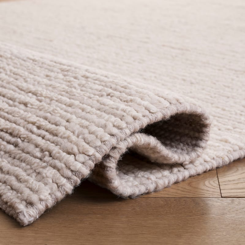 SAFAVIEH Handmade Natura Loukia Wool Rug