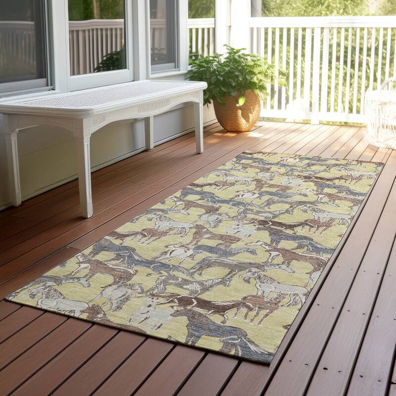 Machine Washable Indoor/ Outdoor Horse Herd Chantille Rug - Wheat - 2'3" x 7'6"