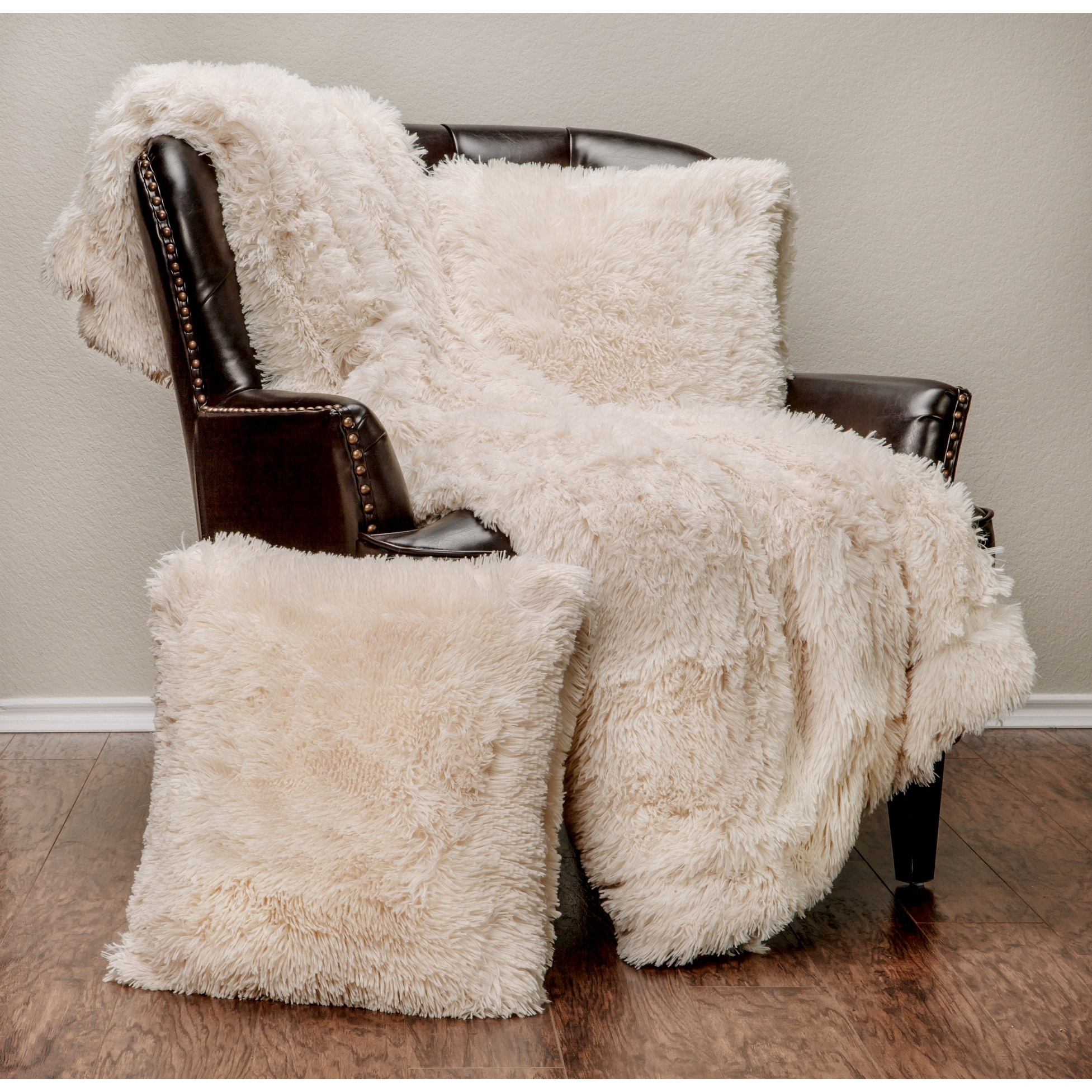 Faux fur blanket and pillow cheap set