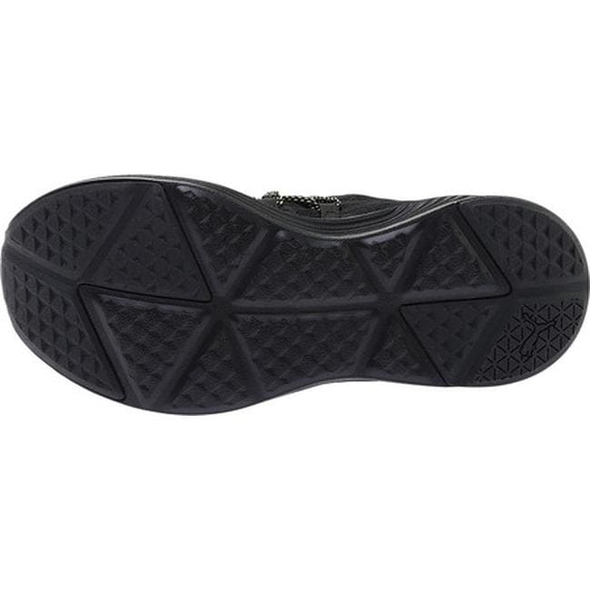 puma training prowl alt trainers in black