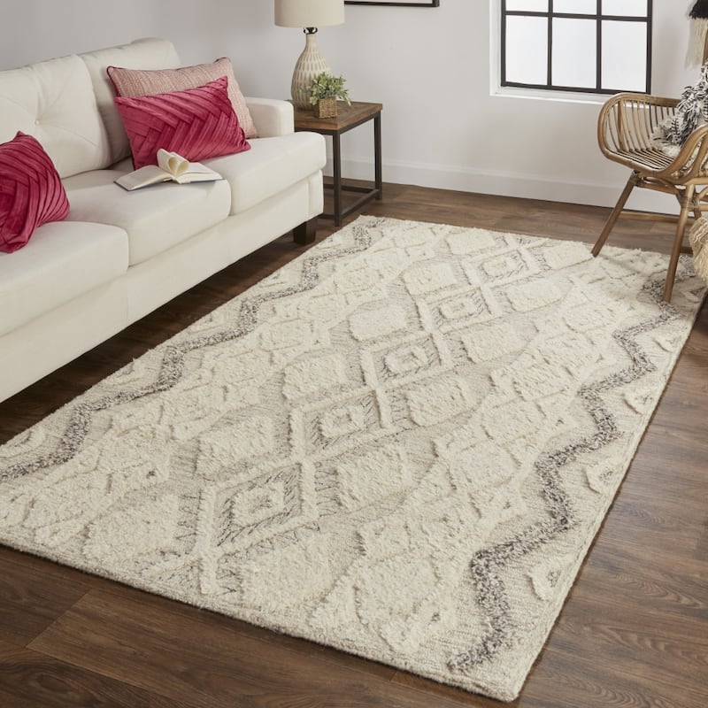 Sotok Geometric Stain Resistant Area Rug By HomeRoots - 2' x 3'
