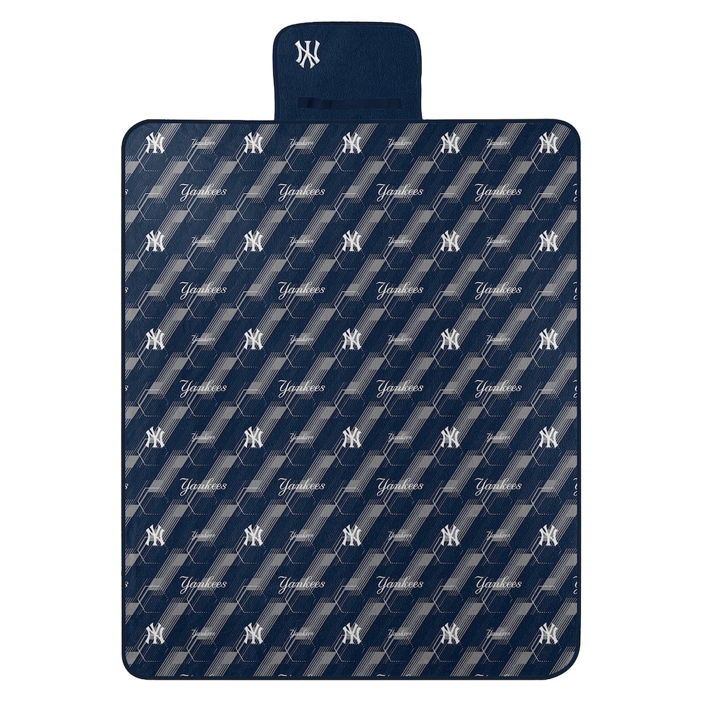 MLB New York Yankees Hex Stripe Picnic Blanket - 55x70