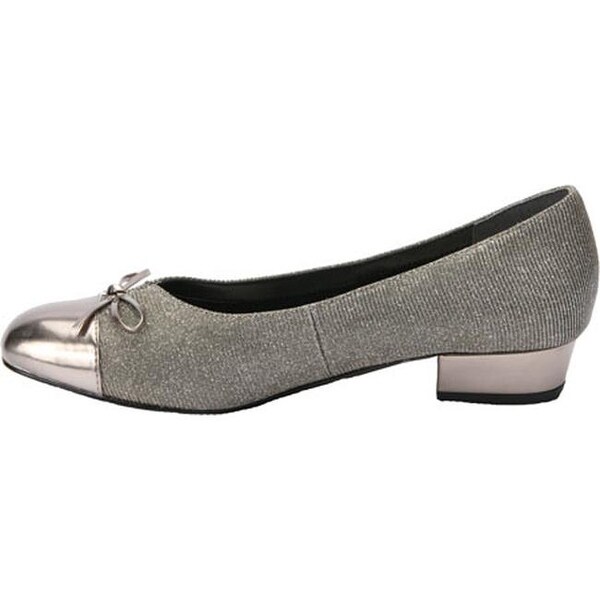 Ros Hommerson Womens Tawnie Pump